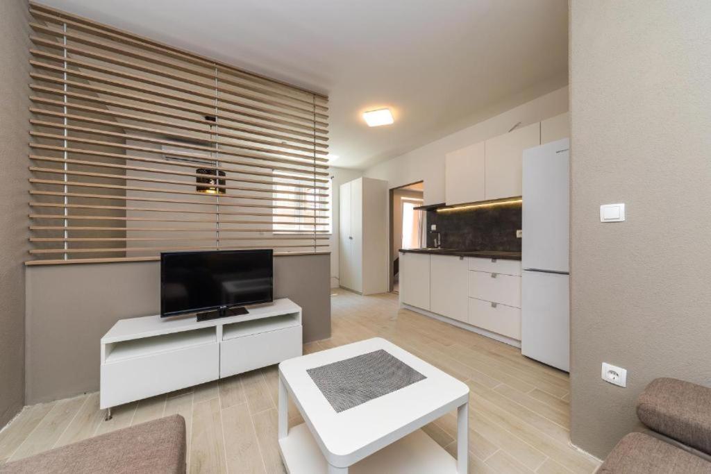 Apartments Gavran 2. Башка-Вода Экстерьер фото