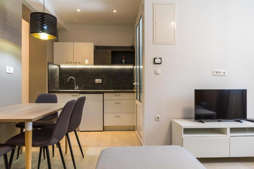 Apartments Gavran 2. Башка-Вода Экстерьер фото