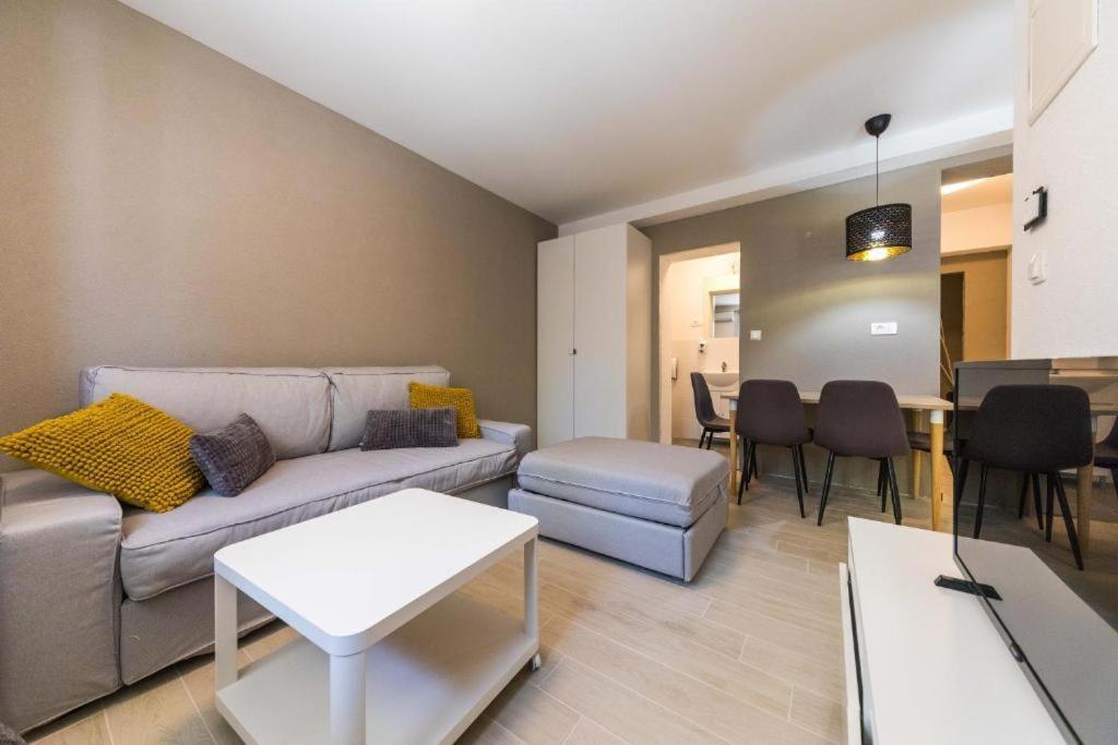 Apartments Gavran 2. Башка-Вода Экстерьер фото